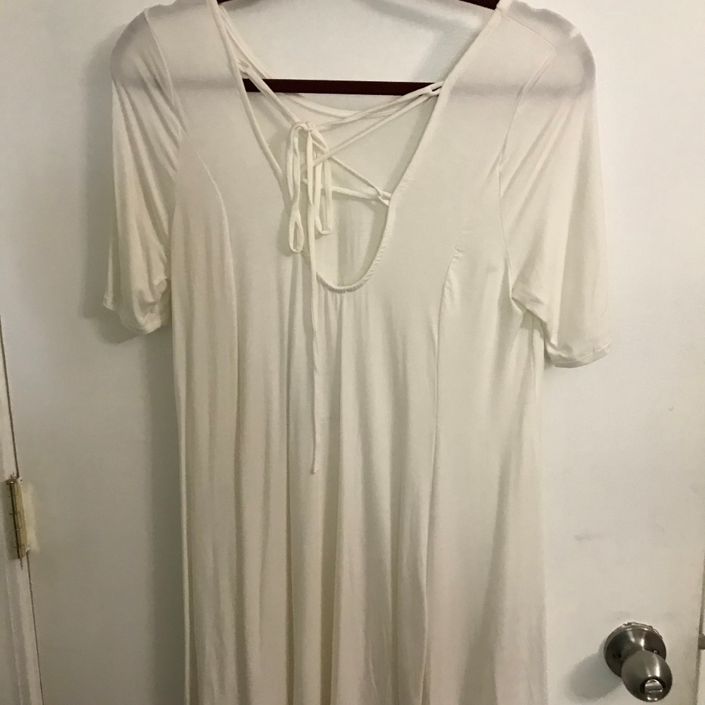 White back tie detail tunic